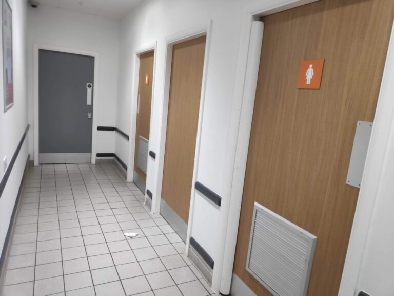 11 British Slang Terms For Toilet You Probably Didn't Know! Foreign Lingo