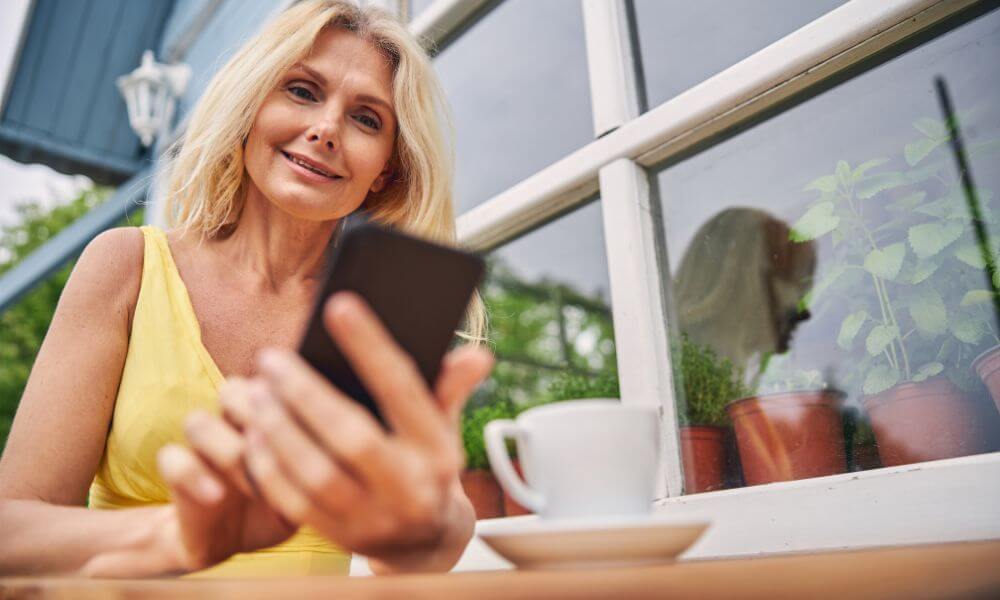 What Does ML Mean In Texting Explained Foreign Lingo