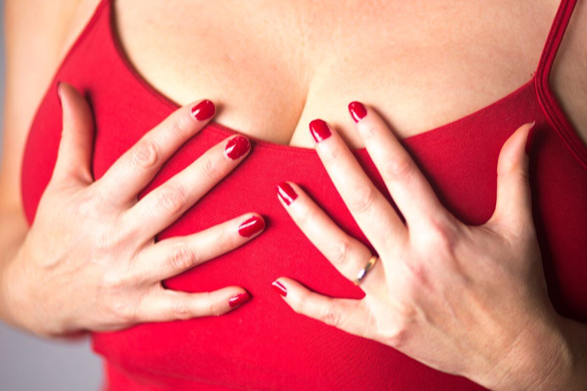 British Slang For Breasts (14 Examples!) - Foreign Lingo